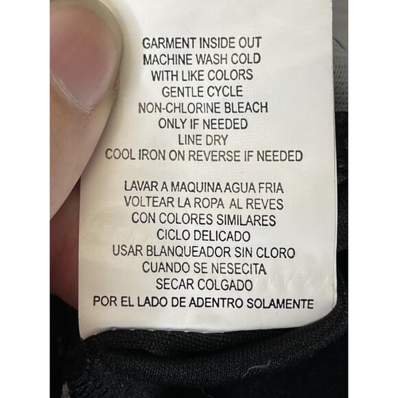 XOXO Shirt Womens Medium Black White Sleeveless Ruffle Mock Neck Snakeskin Print - Picture 8 of 10